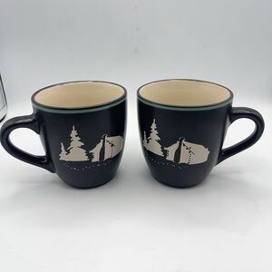 Set of 2 Bass Pro Shop White River Cabin Ceramic Mugs Black Cream Green 12 oz
